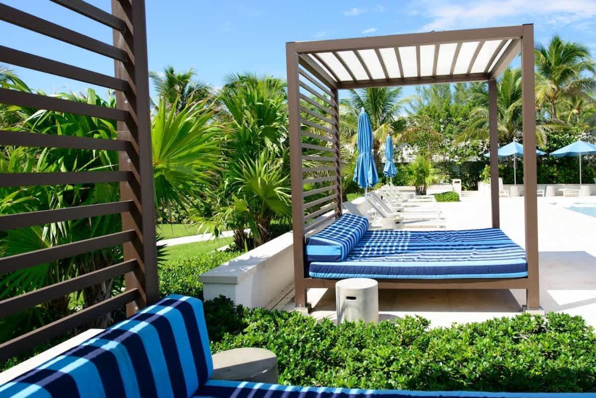 Oceanfront Penthouse And Patio At One Cable *